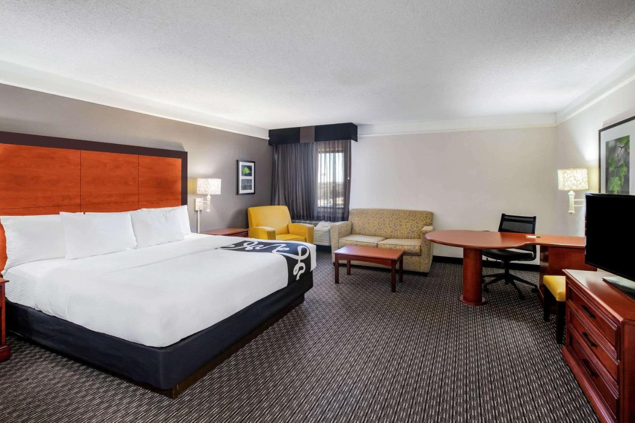 Hotel La Quinta By Wyndham Houston Baytown East Esterno foto